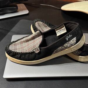 2006 Globe Plaid Castro Slip on Sz. 11